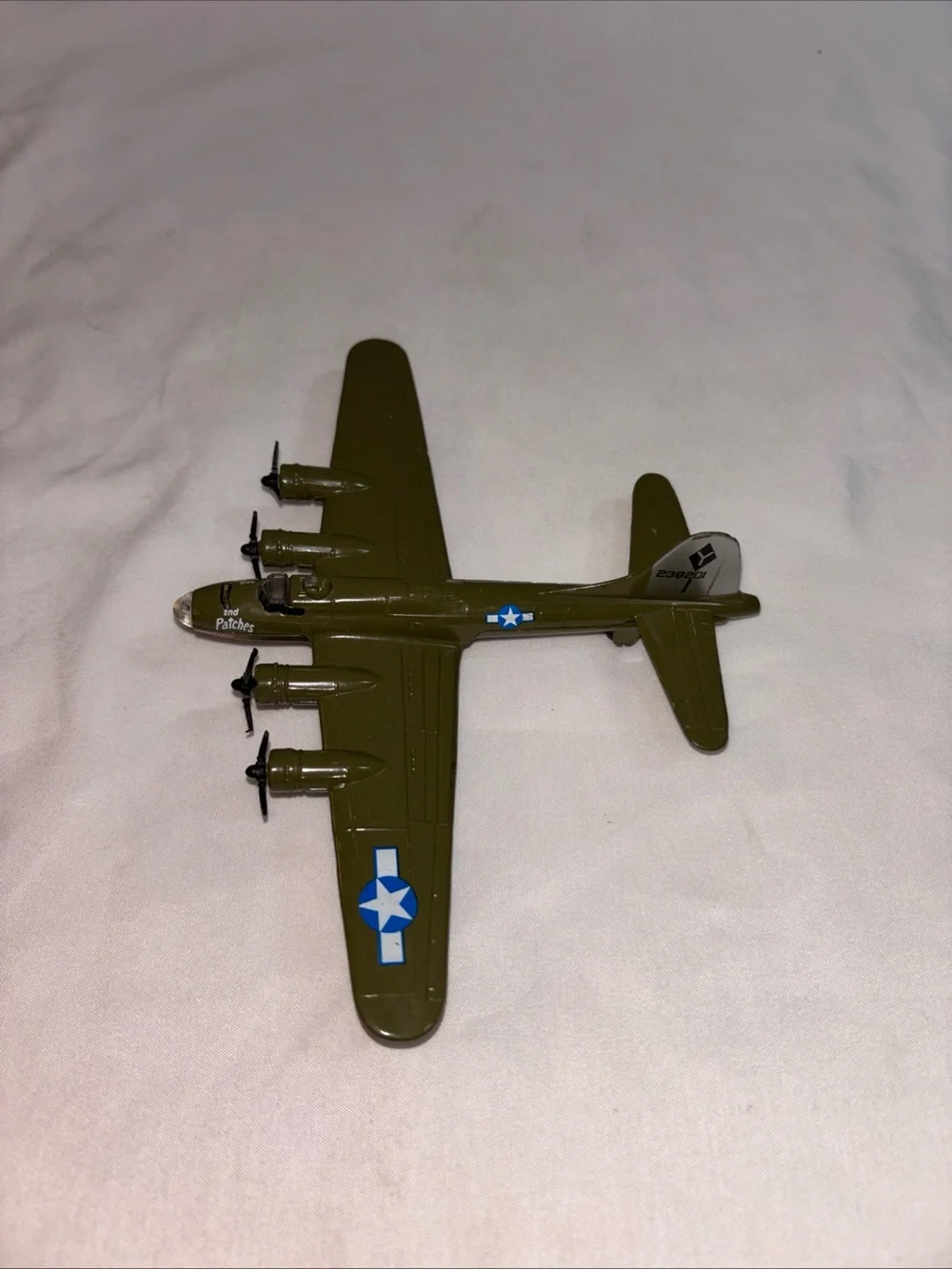 B17 Flying Fortress Military Bomber Play Plane Toy - Olive Green